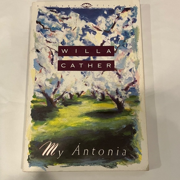 6 Classic Literature Trade Paperback Books - Picture 11 of 16